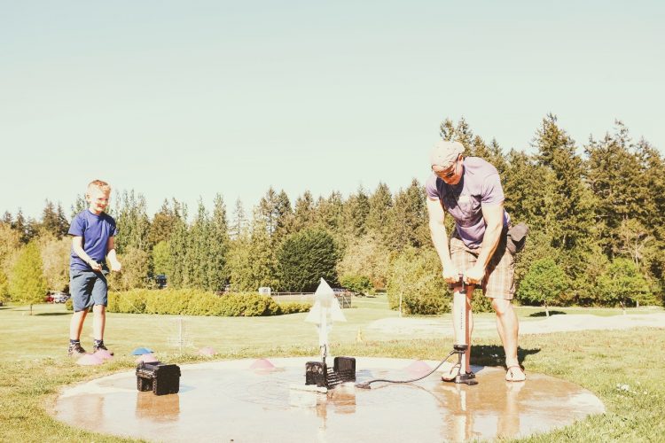 how does a soda bottle water rocket launcher work